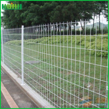 2016 hot selling ISO certification white pvc coated wire mesh fence